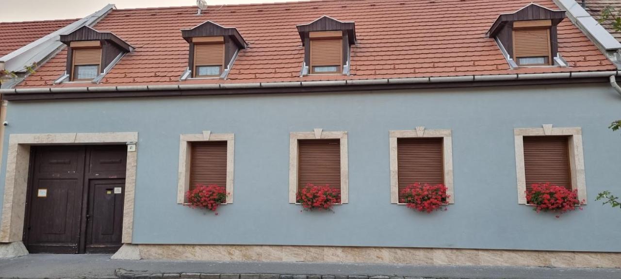 Szekely Vendeghaz Hotell Esztergom Eksteriør bilde
